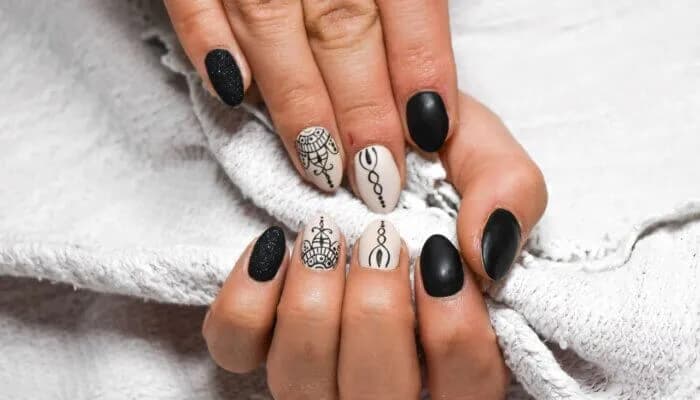 Ile kosztuje manicure klasyczny? Ceny w różnych salonach i lokalizacjach